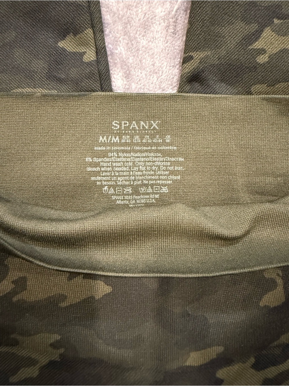 SPANX Olive Camo High-Waist Leggings - Never Worn! - Picture 4 of 4
